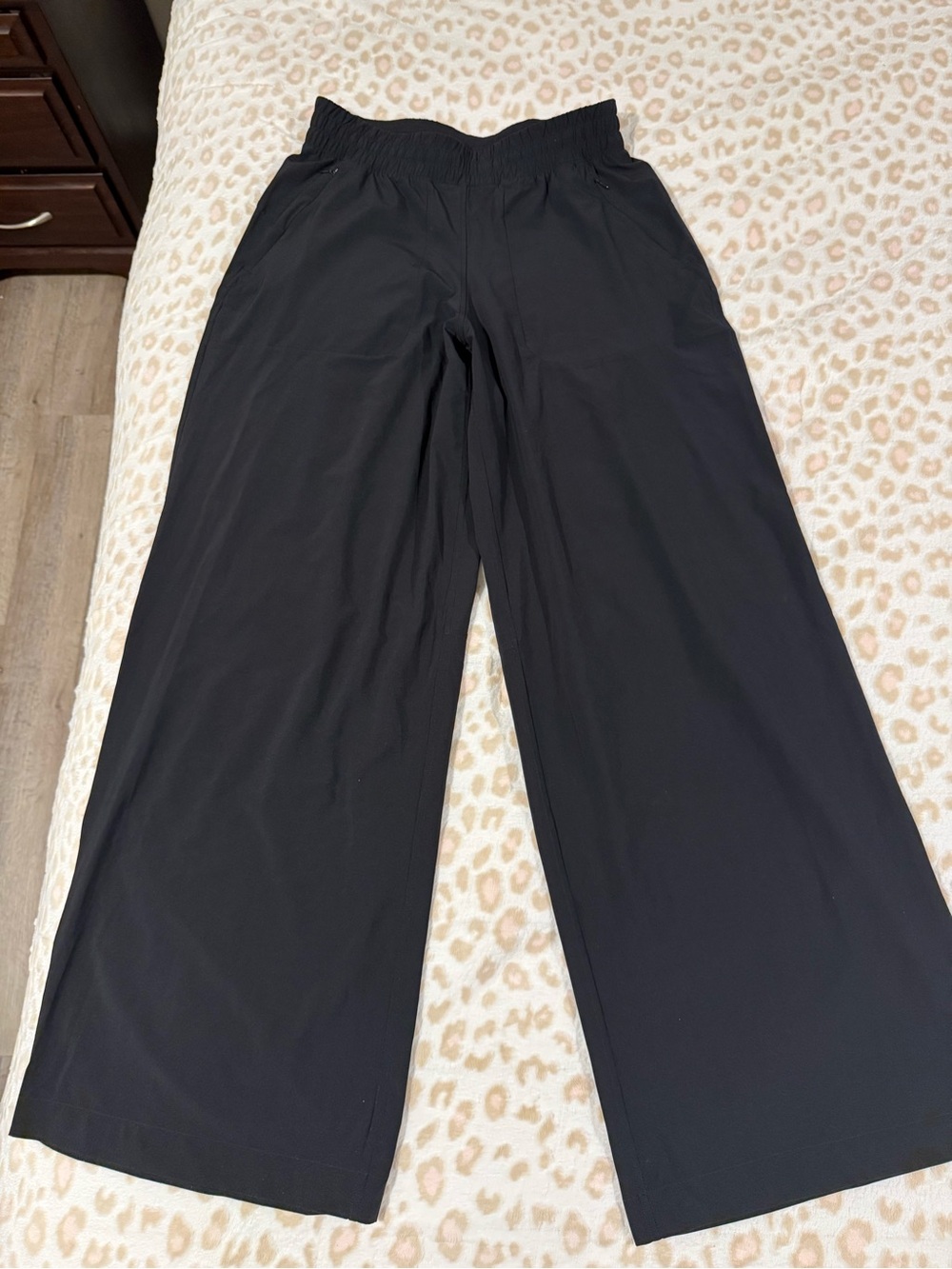 lululemon athletica Black Wide-Leg Women's Pants